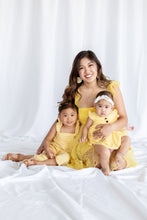 Load image into Gallery viewer, Mama and Me Mini Session
