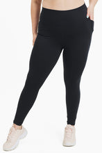 Load image into Gallery viewer, Curvy Tapered Band Essential High Waist Leggings
