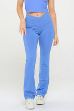 Load image into Gallery viewer, Women Crossover Flare Legging High Waisted Pockets
