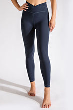 Load image into Gallery viewer, PLUS SIZE V WAIST FULL LENGTH LEGGINGS
