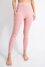 Load image into Gallery viewer, PLUS SIZE SEAMLESS FULL LENGTH LEGGINGS
