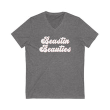 Load image into Gallery viewer, BB Classic Retro Logo a V-Neck

